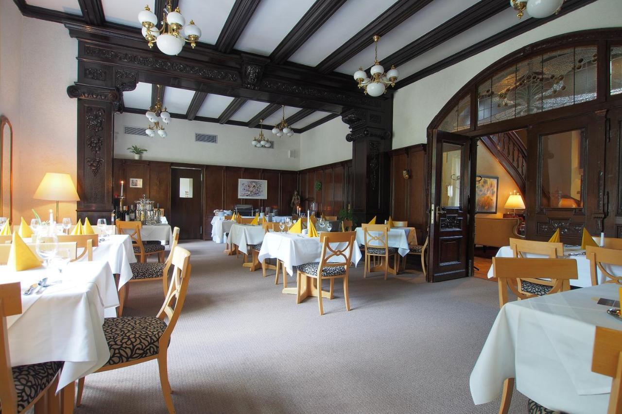Hotel Schlossvilla Derenburg Buitenkant foto