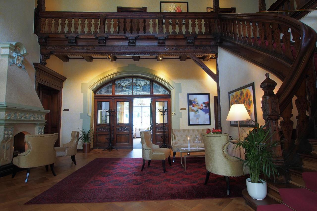 Hotel Schlossvilla Derenburg Buitenkant foto