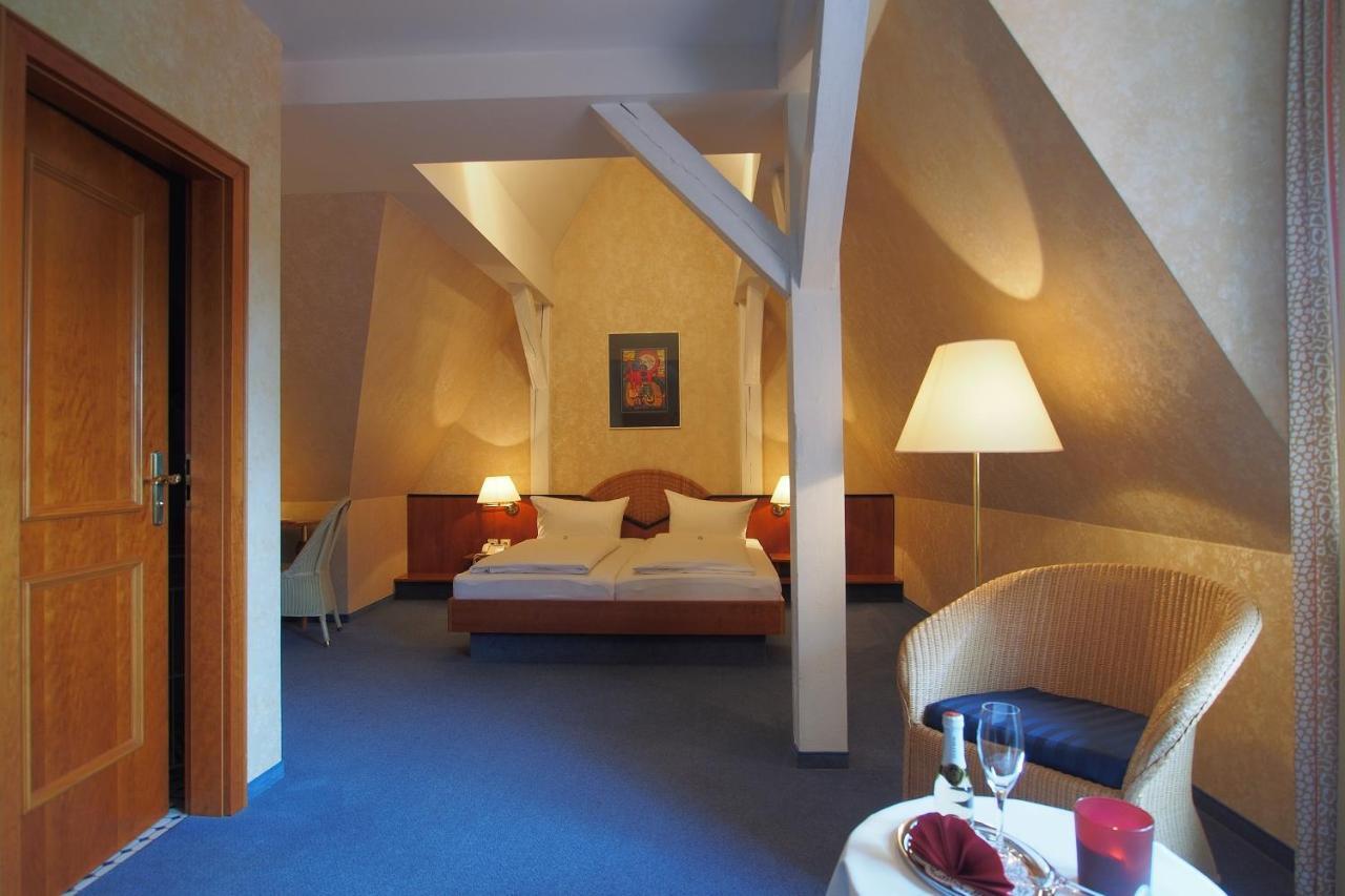 Hotel Schlossvilla Derenburg Kamer foto