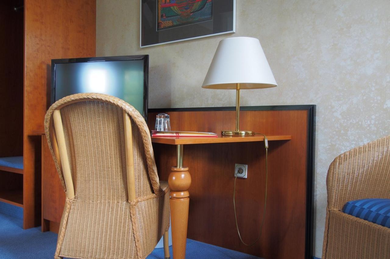 Hotel Schlossvilla Derenburg Kamer foto