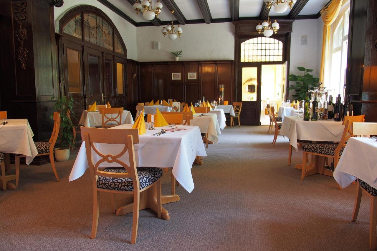 Hotel Schlossvilla Derenburg Buitenkant foto