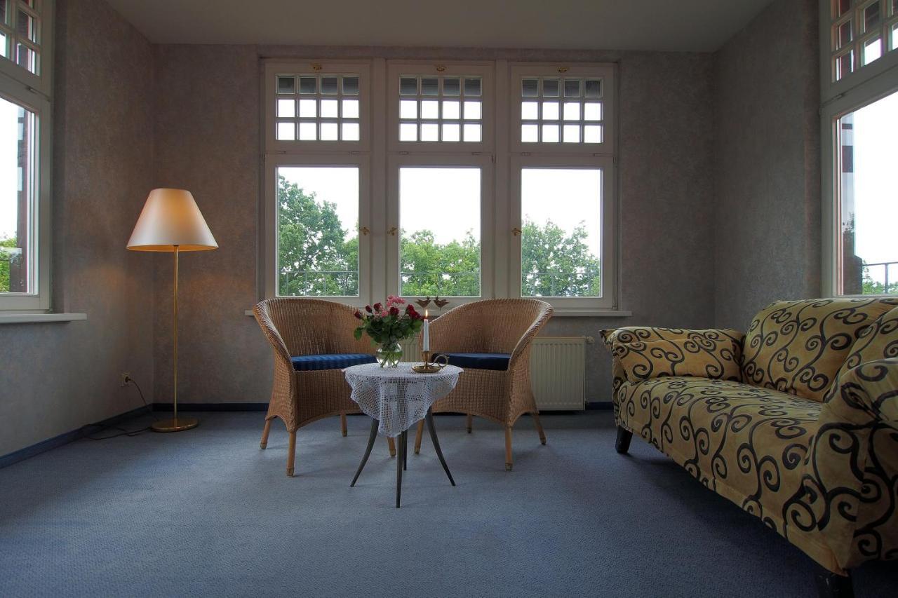 Hotel Schlossvilla Derenburg Kamer foto