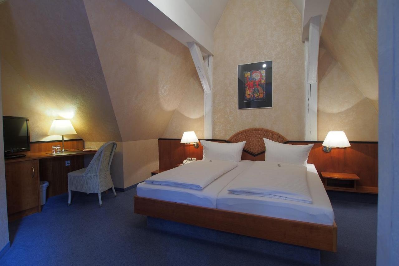 Hotel Schlossvilla Derenburg Kamer foto